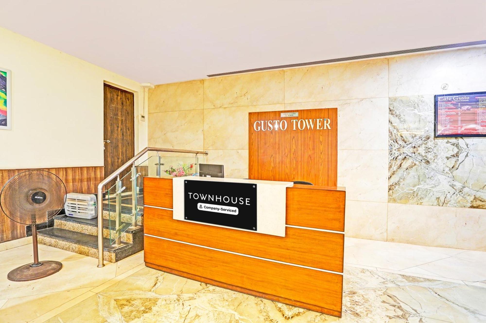 Palette Gomti Nagar Near Ekana Stadium Formerly Gusto Club Lucknow Exterior photo